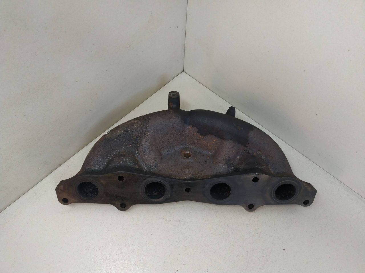 коллектор выпускной Peugeot 406 1 поколение 1996, 2.1 л., TD, P8C (XUD11BTE), дизель, 5МКПП, зелёный, седан, передний привод, 9604334080 - фото №1
