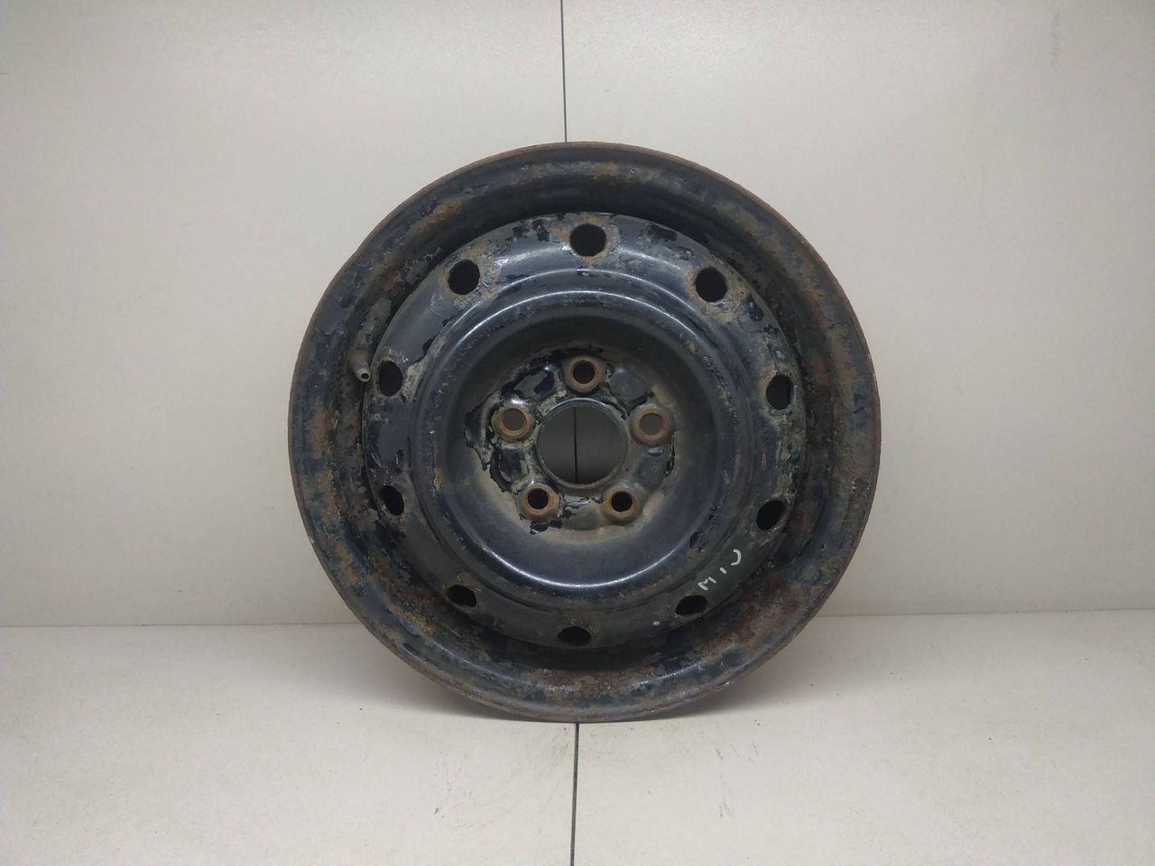 диск штампованный Subaru Legacy 2 поколение 1998, 2.0 л., i, EJ20, бензин, МКПП, серебристый, универсал, полный привод - фото №1