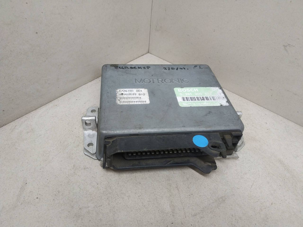 блок управления двигателем BMW 5 серия E34 1990, 3.0 л., бензин, BOSCH, 0261200172, 1726101-001 - фото №1
