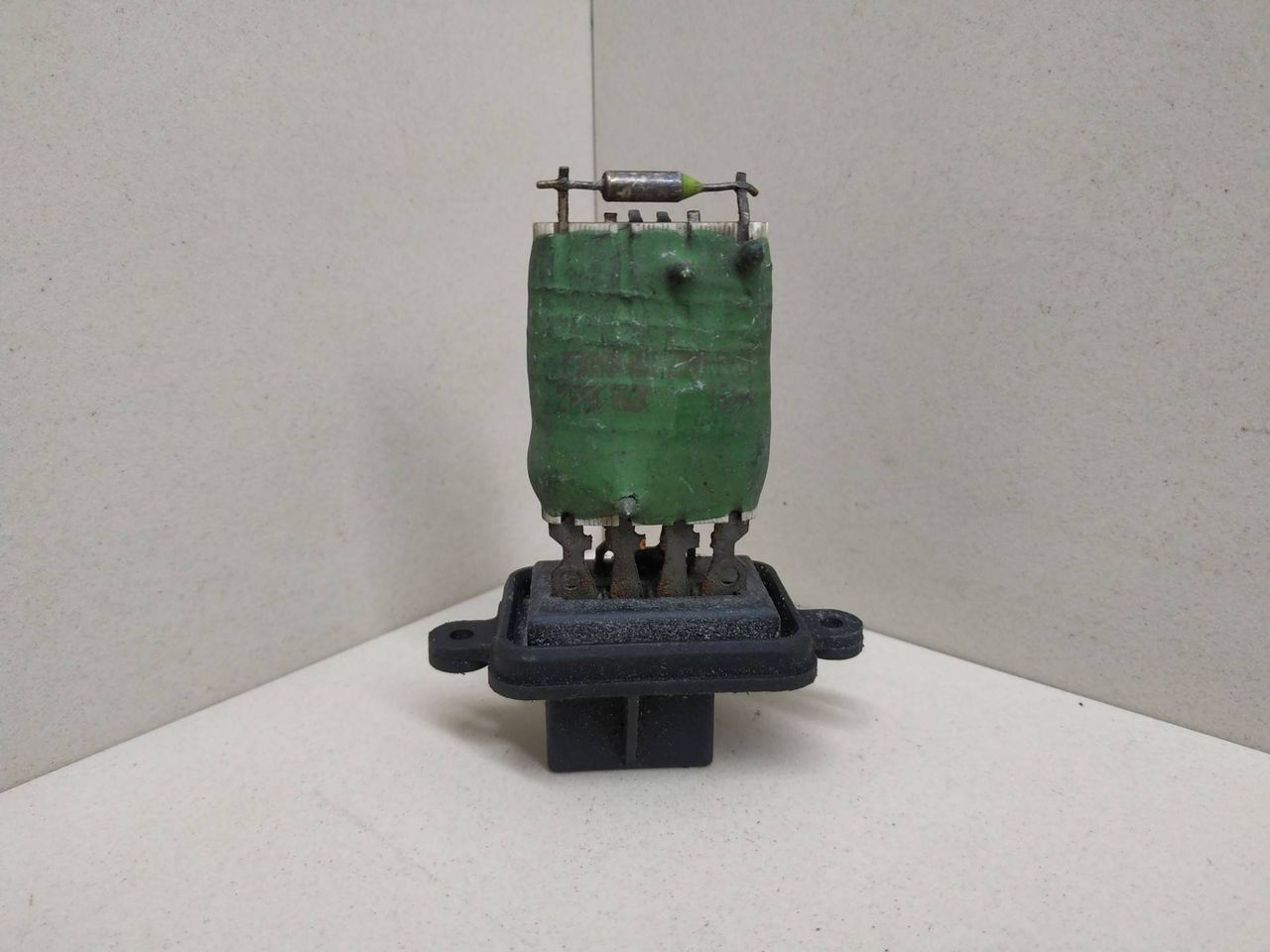 сопротивление печки Fiat Punto 1 поколение 1995 - фото №1