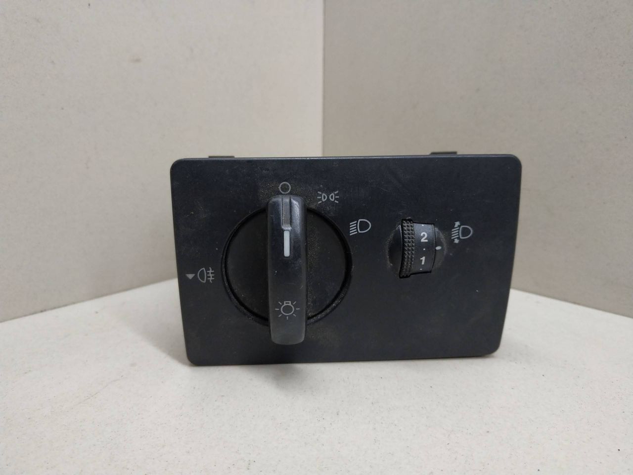 переключатель света Ford Focus 2 поколение 2008, 6S6T13A024EA - фото №1