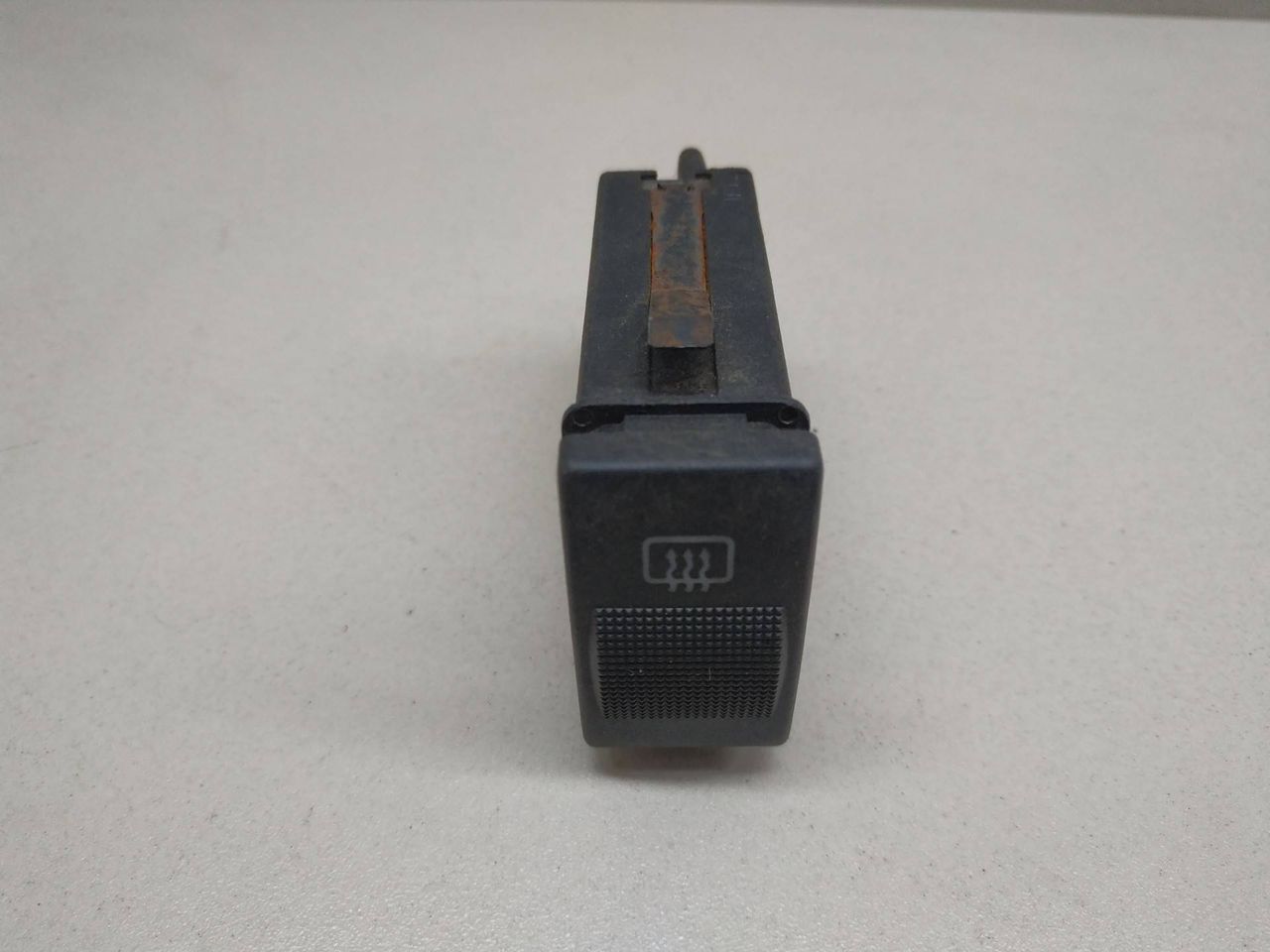 кнопка обогрева заднего стекла Audi A4 B5 1998 - фото №1