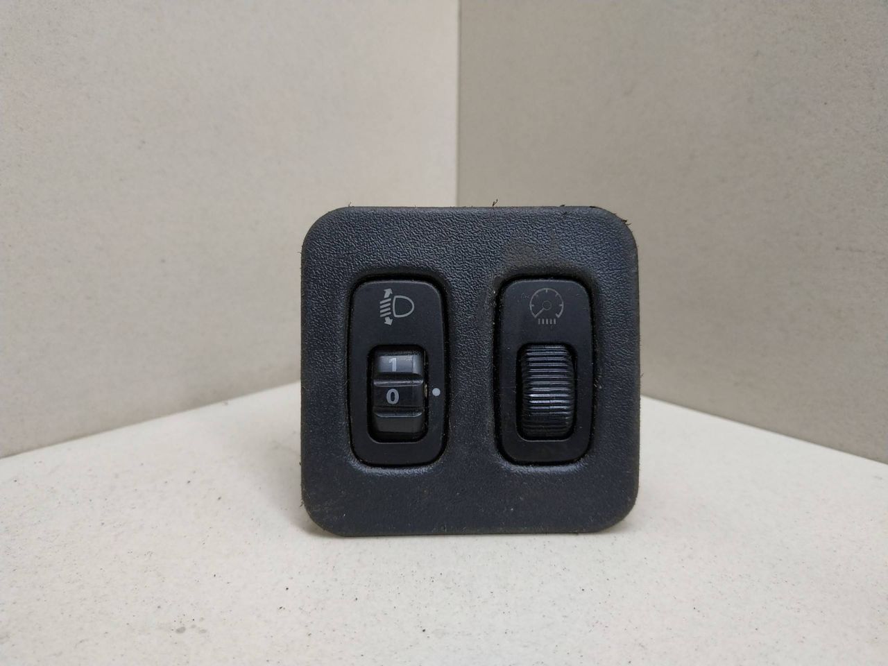 кнопка корректора фар Mitsubishi Lancer 9 поколение 2006 - фото №1