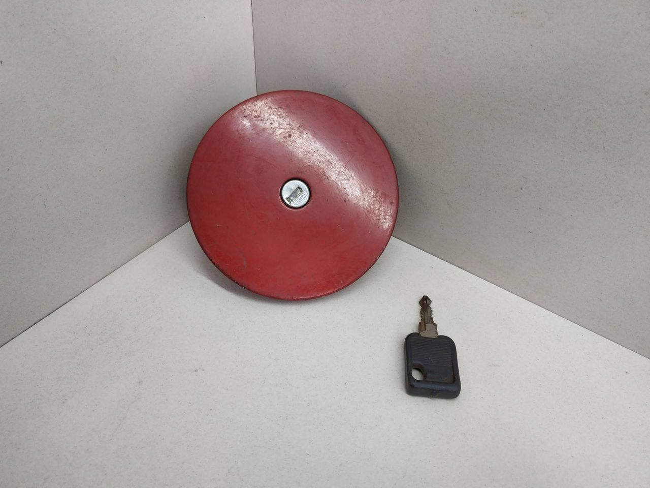 лючок топливного бака Renault Clio 1 поколение 1992 - фото №1