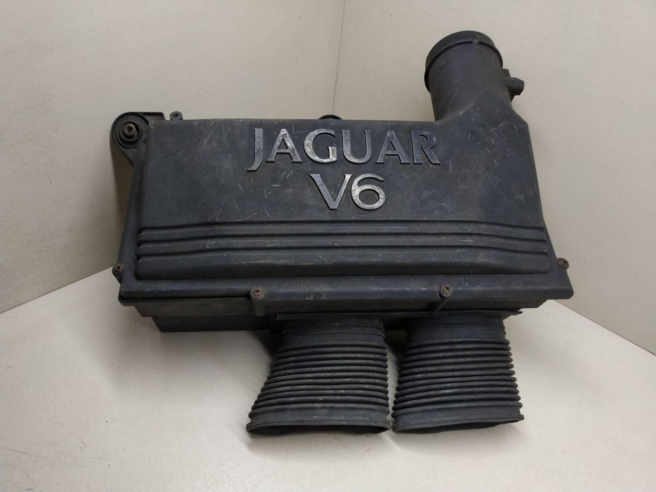 корпус воздушного фильтра Jaguar X-Type 1 поколение 2002, 2.5 л., бензин, 1X43-9600-AD, 4611685907 - фото №1