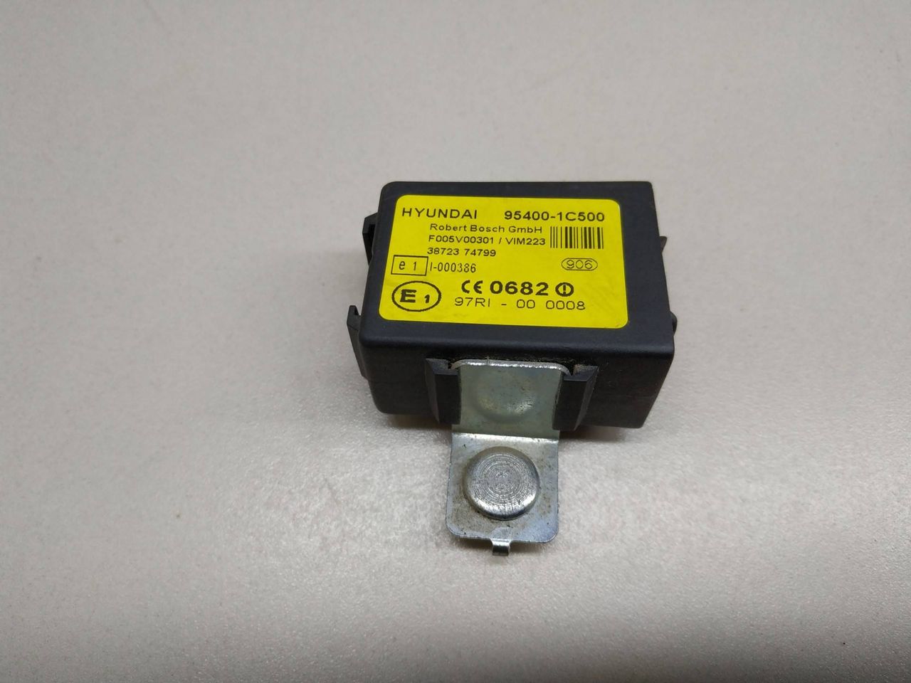 Иммобилайзер Suzuki SX4 1 поколение 2009, BOSCH, 95400-C500, F005V00301, 38723-74799, 97R1-000008 - фото №1