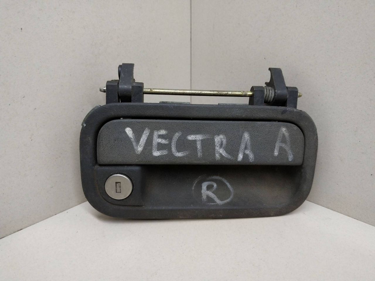 ручка наружная Opel Vectra A 1994 - фото №1