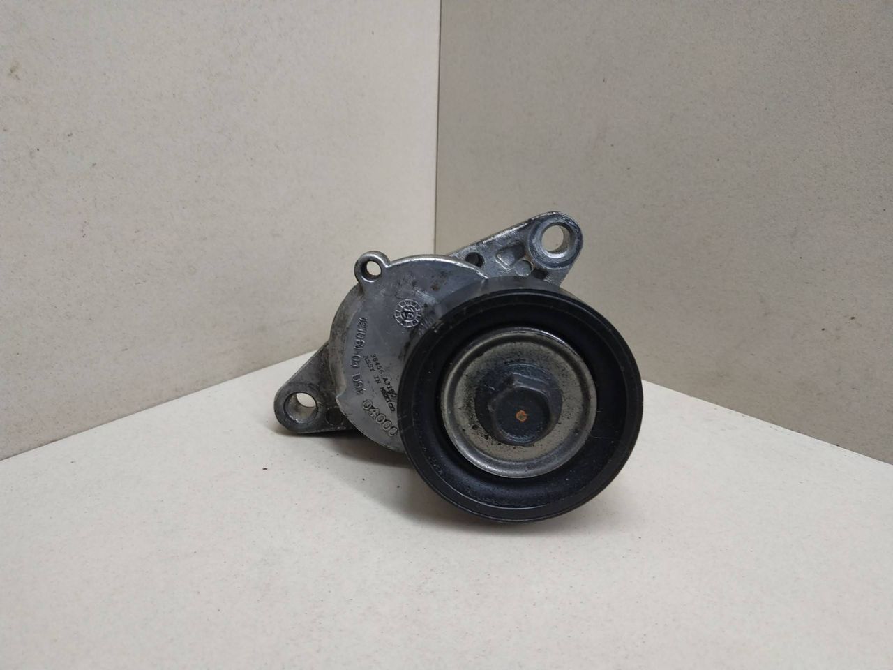 натяжитель Renault Scenic 1 поколение 1999, 1.6 л., бензин, 121081-04, D0104000, 38456A315 - фото №1