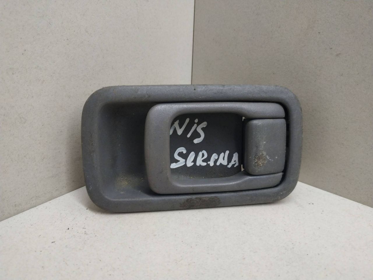ручка внутренняя Nissan Sunny B14 1998 - фото №1