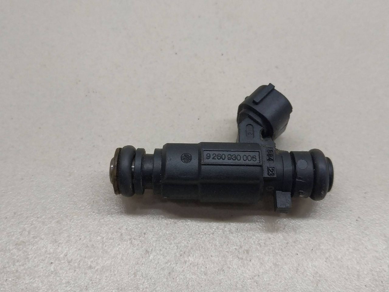 форсунка Hyundai Matrix 1 поколение 2003, 1.6 л., бензин, 9260930006, 35310-22600 - фото №1
