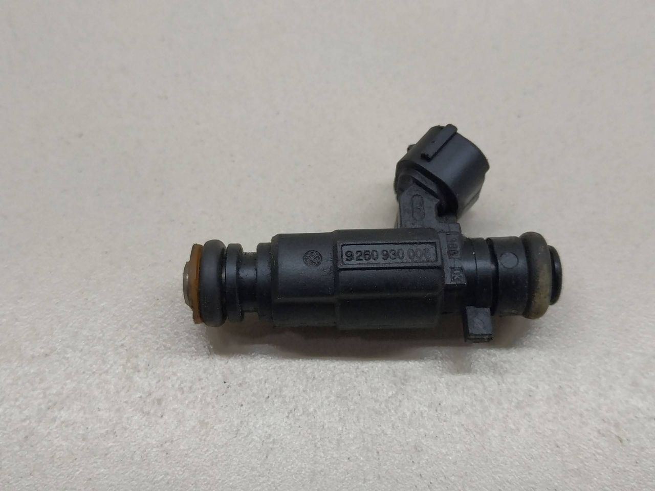 форсунка Hyundai Matrix 1 поколение 2003, 1.6 л., бензин, 9260930006, 35310-22600 - фото №1