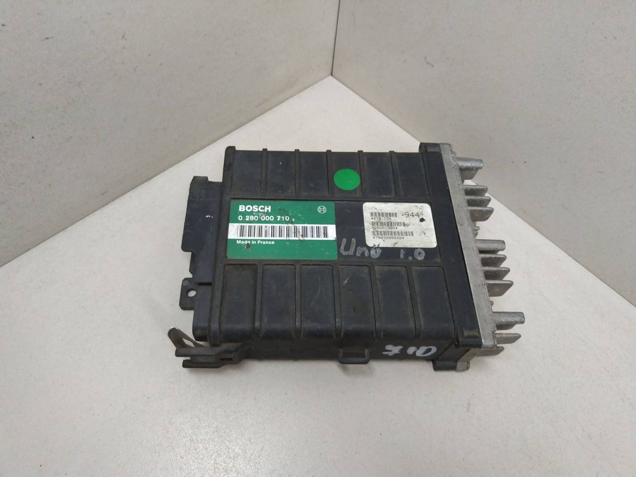 блок управления двигателем Volkswagen Passat B2 1988, 1.8 л., бензин, BOSCH, 0280000710 - фото №1