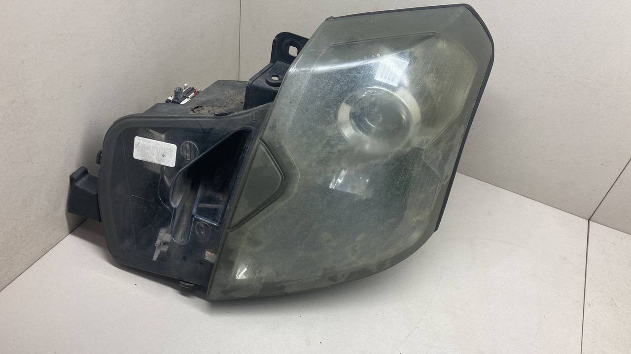 фара левая Cadillac CTS 1 поколение 2004, 3.6 л., i, LY7, бензин, АКПП, чёрный, седан, задний привод, 4600215977, 19352111 - фото №1