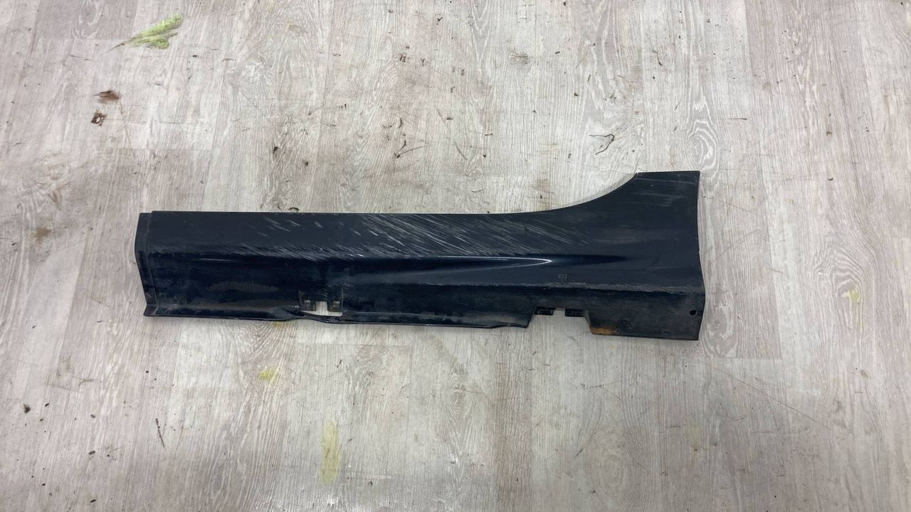накладка на порог Cadillac CTS 1 поколение 2004, 3.6 л., i, LY7, бензин, АКПП, чёрный, седан, задний привод - фото №1