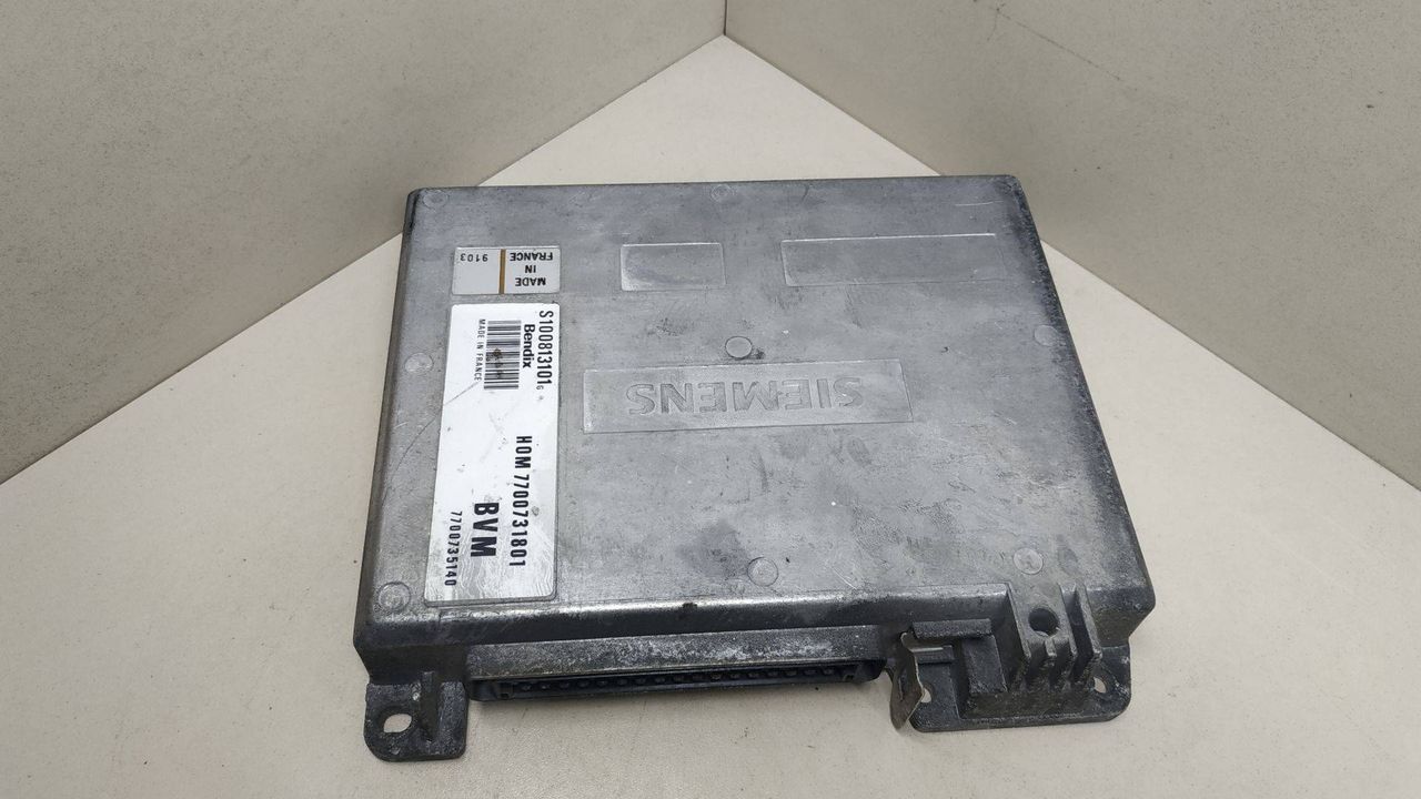 блок управления двигателем Renault 5 2 поколение 1995, 1.4 л., BVM, HOM7700731801, 7700735140, BENDIX, S100813101G - фото №1