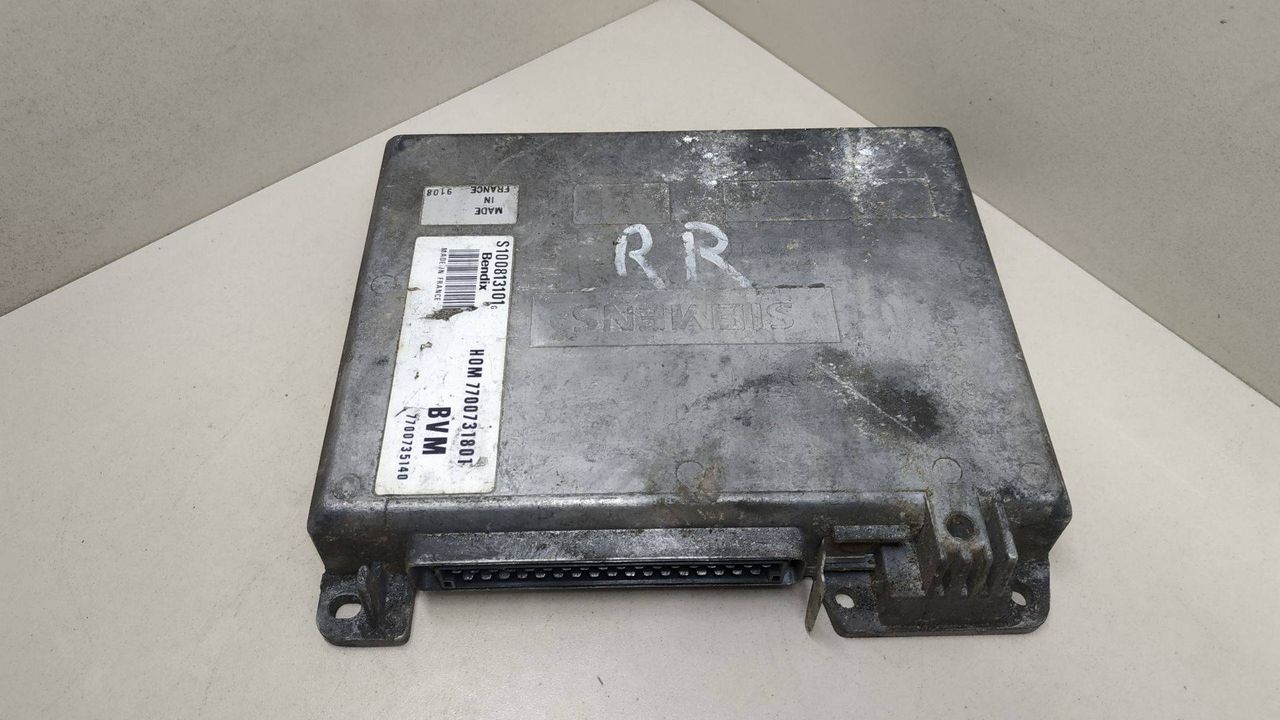блок управления двигателем Renault 5 2 поколение 1995, 1.4 л., BVM, HOM7700731801, 7700735140, BENDIX, S100813101G - фото №1