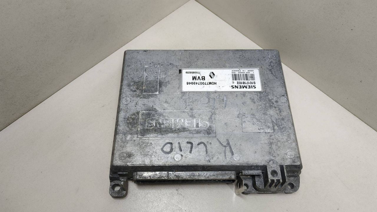 блок управления двигателем Renault Kangoo 1 поколение 1999, SIEMENS, BVM, 7700858259, HOM7700749946, S101718102C - фото №1