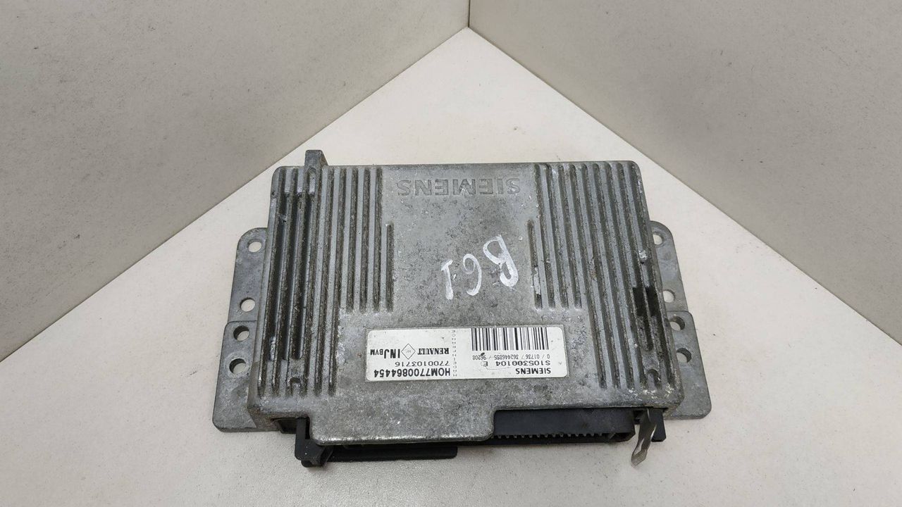 блок управления двигателем Renault Espace 3 поколение 2000, SIEMENS, HOM7700864454, 7700103716, S105300104E - фото №1