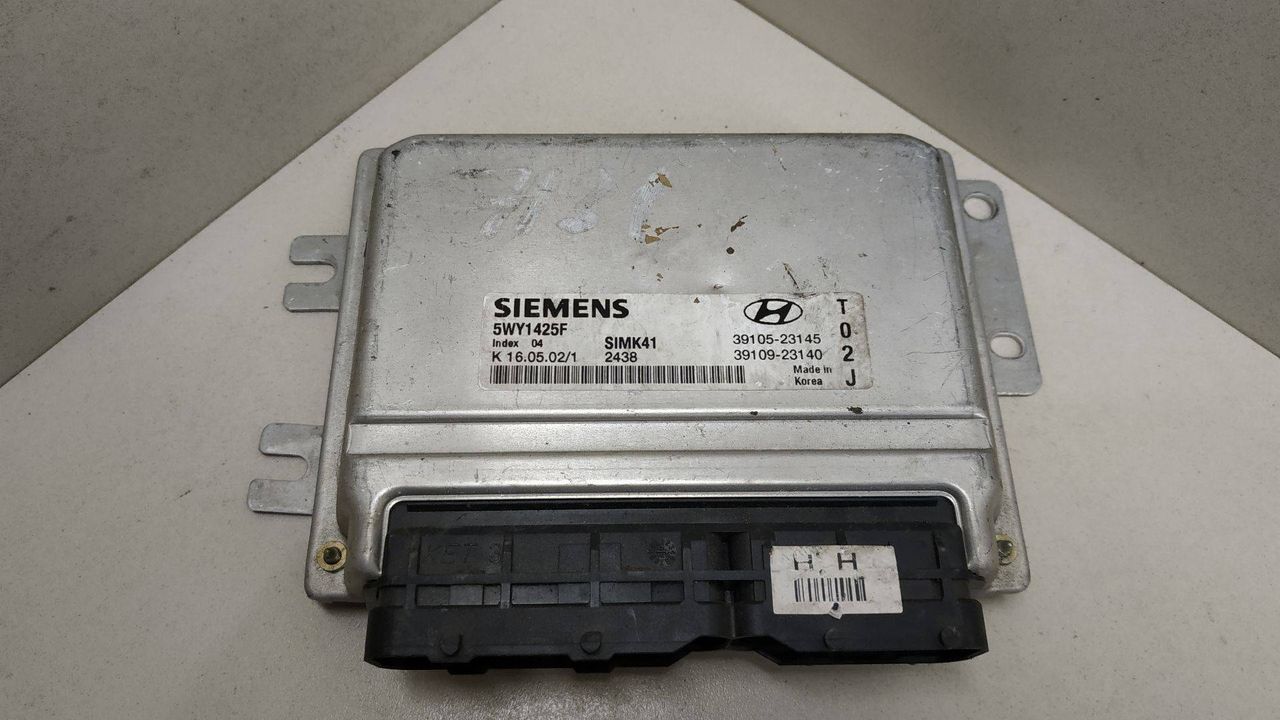 блок управления двигателем Hyundai Elantra XD 2002, 5WY1425F, 39105-23145, 39109-23140 - фото №1