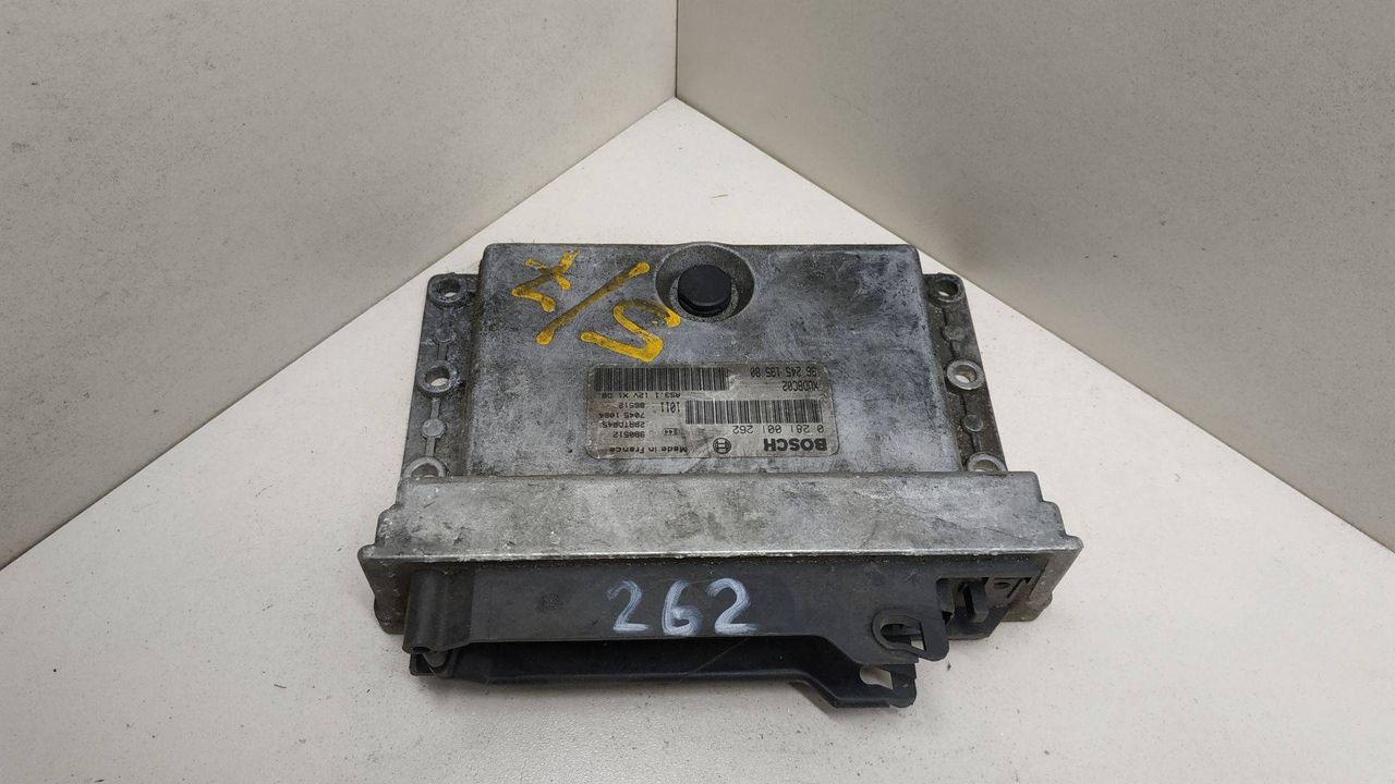 блок управления двигателем Citroen Xantia 1 поколение 1995, 0281001262, 9624519580, XUDBC02 - фото №1