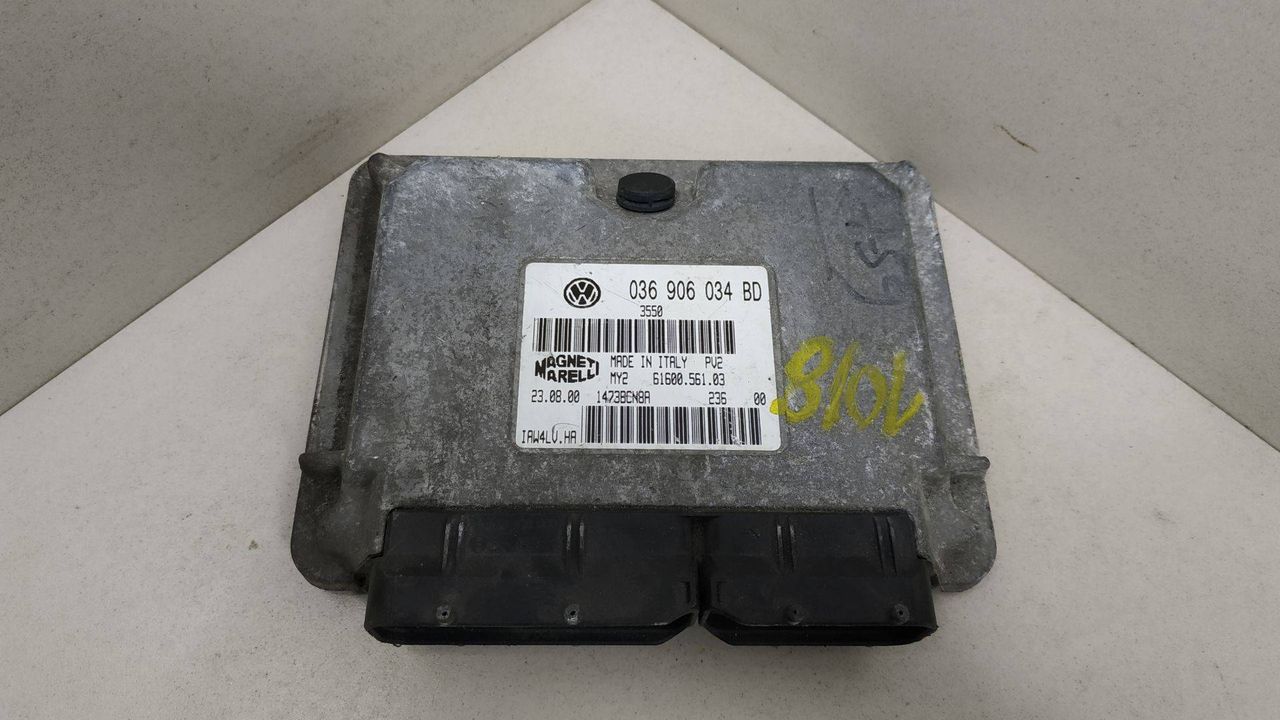 блок управления двигателем Volkswagen Golf 4 поколение 2002, 1.6 л., бензин, 036906034BD, 61600.561.03 - фото №1
