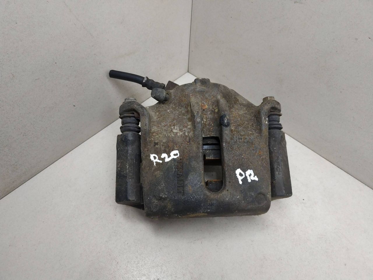 суппорт передний правый Renault Scenic 2 поколение JM0G 2005, 1.9 л., DCi, F9Q 812, дизель, 6МКПП, серый, минивэн, передний привод, 7701207686 - фото №1