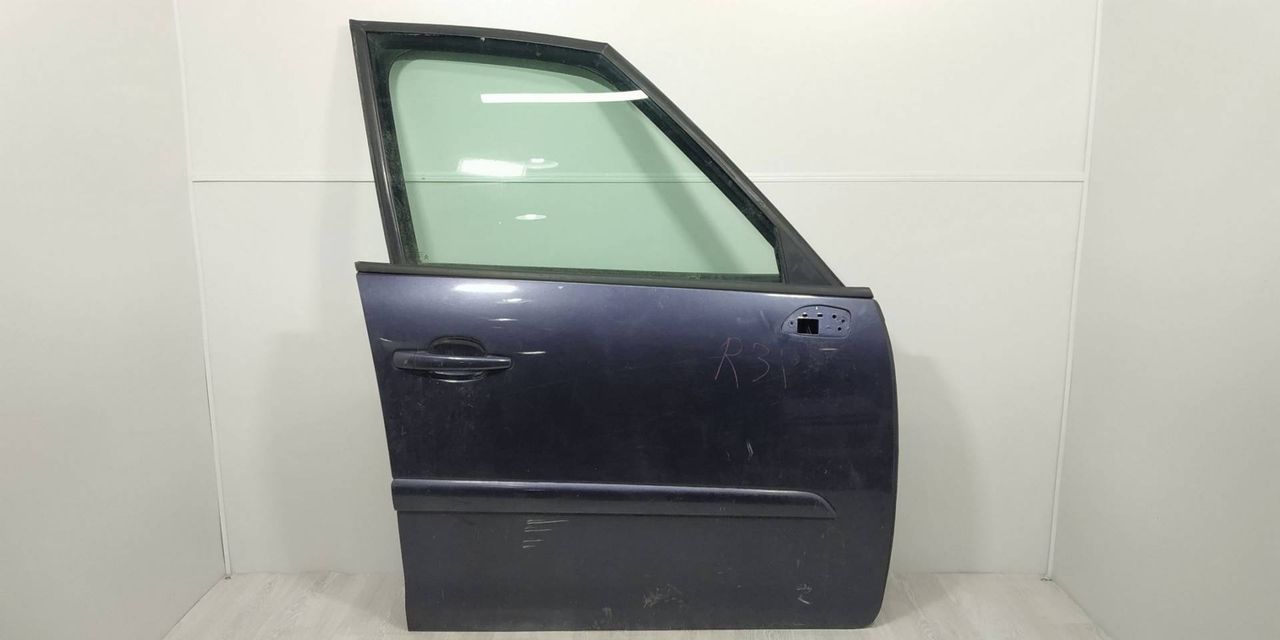 дверь передняя правая Citroen C4 Picasso 1 поколение 2008, 1.6 л., HDi, 9HZ (DV6TED4), дизель, 5МКПП, минивэн, передний привод, 9004Y0 - фото №1