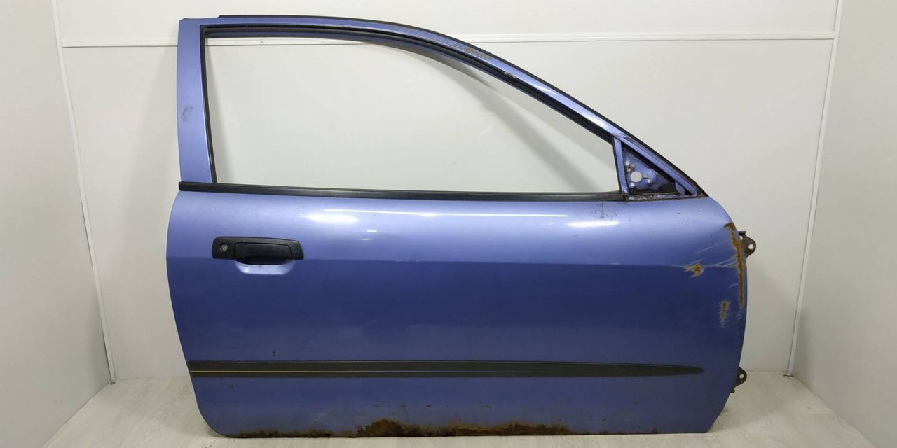 дверь передняя правая Mitsubishi Colt 5 поколение (CJO) CJ1A 1997, 1.3 л., i, 4G13 (12V), бензин, 5МКПП, голубой металлик, хетчбэк 3 дв., передний привод, MR392120 - фото №1