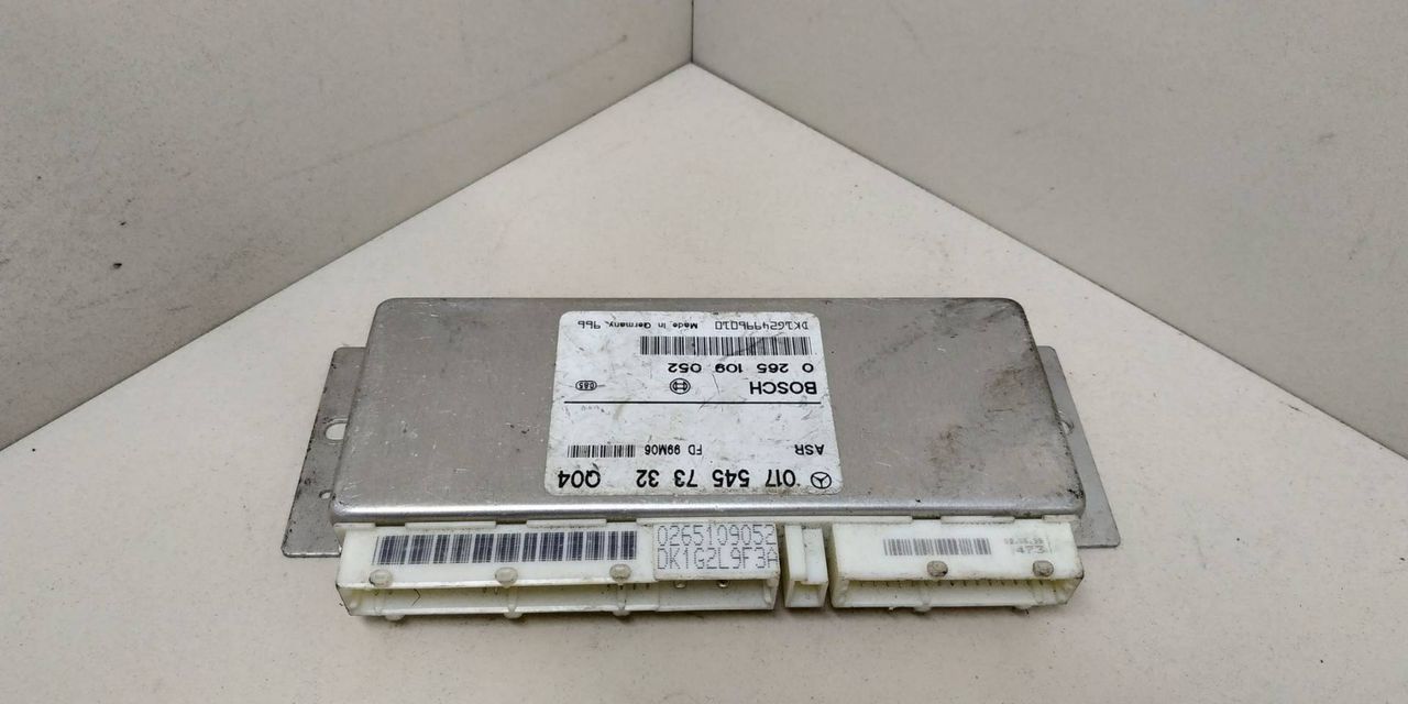 Блок управления ABS/ESP Mercedes-Benz E-Класс W210/S210 1998, 0265109052, 0175457332, Q04 - фото №1