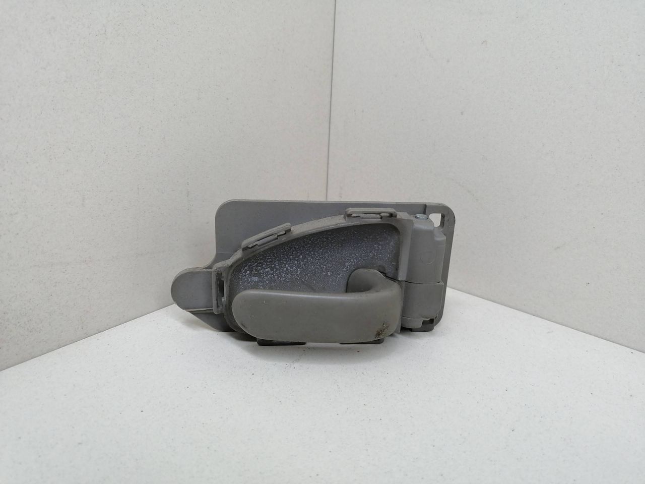 ручка внутренняя задняя правая Citroen Xsara Picasso 1 поколение 2001, 2.0 л., HDi, RHY (DW10TD), дизель, 5МКПП, серебристый, минивэн, передний привод, 9631487677 - фото №1