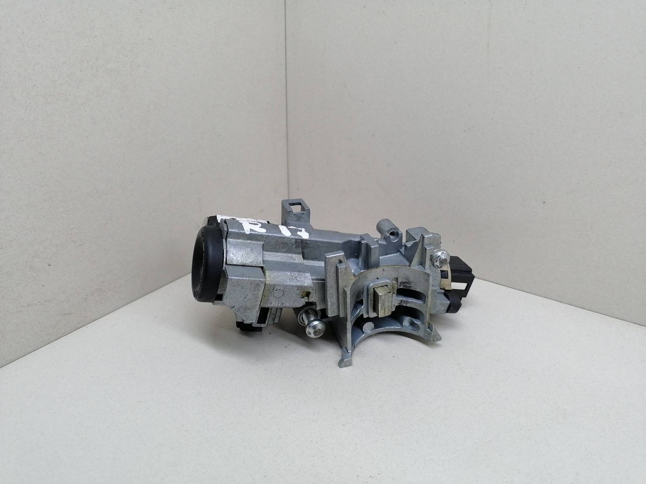 замок зажигания Mazda 6 GG 2002, 2.0 л., TD, дизель, 5МКПП, синий, хетчбэк 5 дв., передний привод, GJ6A66938A - фото №1