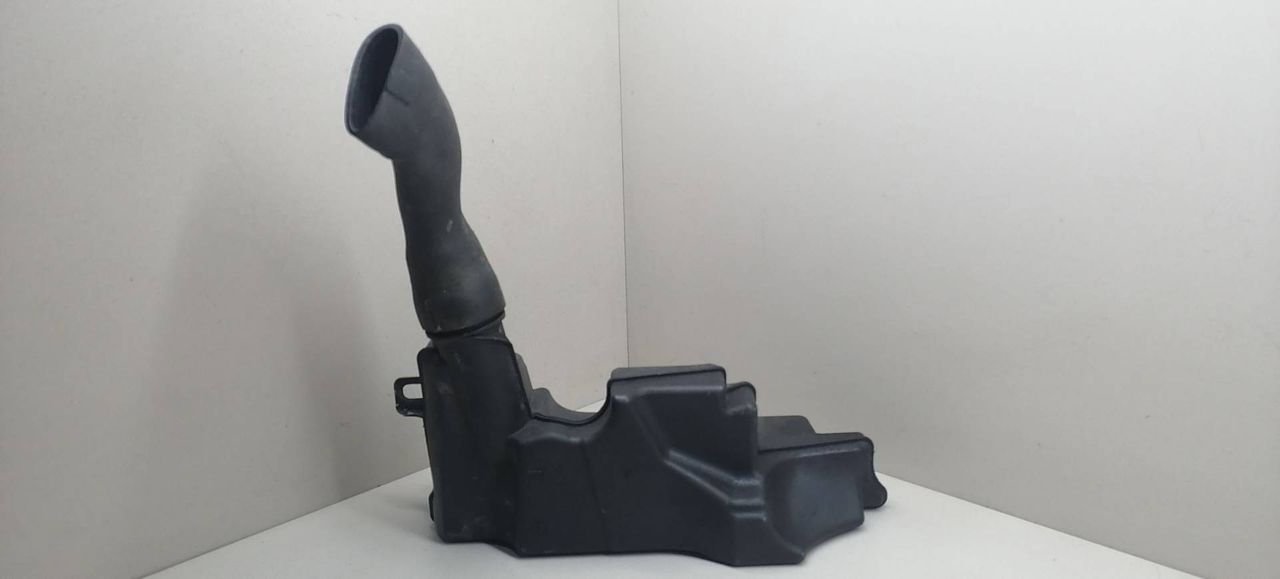 резонатор воздушного фильтра Renault Modus 1 поколение JP0J 2004, 1.4 л., i, K4J 770, бензин, 5МКПП, красный, хетчбэк 5 дв., передний привод, 8200323523 - фото №1
