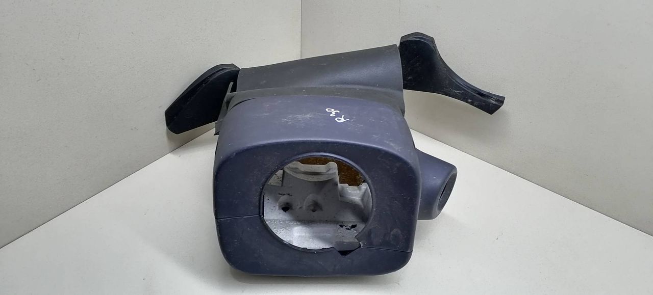 кожух рулевой колонки Peugeot 1007 1 поколение 2007, 1.6 л., HDi, 9HZ (DV6TED4), дизель, 5МКПП, серебристый, хетчбэк 3 дв., передний привод, 9654507677 - фото №1