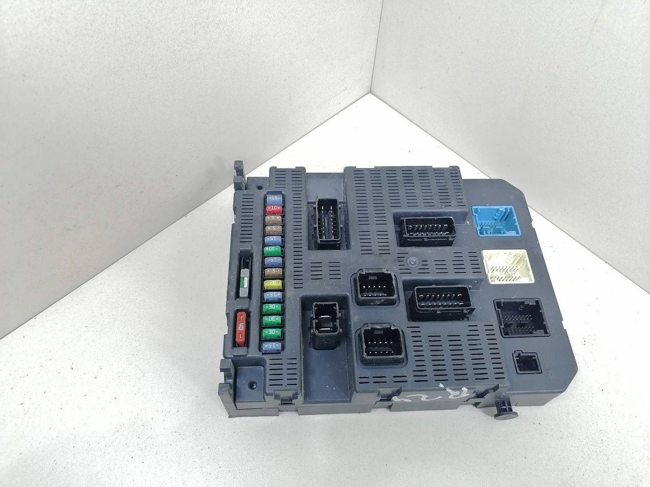 блок комфорта Peugeot 308 1 T7 2007, 1.6 л., HDi, 9HZ (DV6TED4), дизель, 5МКПП, синий, хетчбэк 5 дв., передний привод, 9663798180 - фото №1