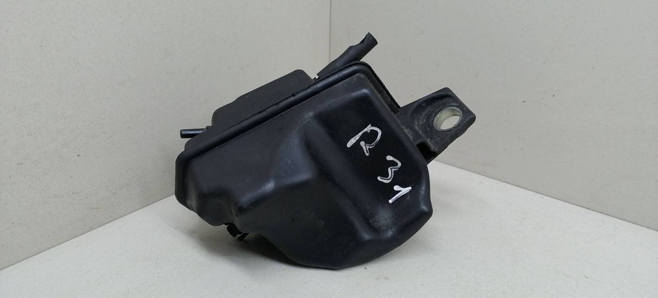 резонатор воздушного фильтра Citroen C4 Picasso 1 поколение 2008, 1.6 л., HDi, 9HZ (DV6TED4), дизель, 5МКПП, минивэн, передний привод - фото №1