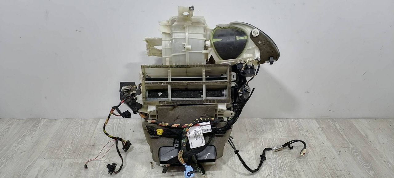 корпус отопителя (печки) Peugeot 308 1 T7 2007, 1.6 л., HDi, 9HZ (DV6TED4), дизель, 5МКПП, синий, хетчбэк 5 дв., передний привод, 9655812380 - фото №1