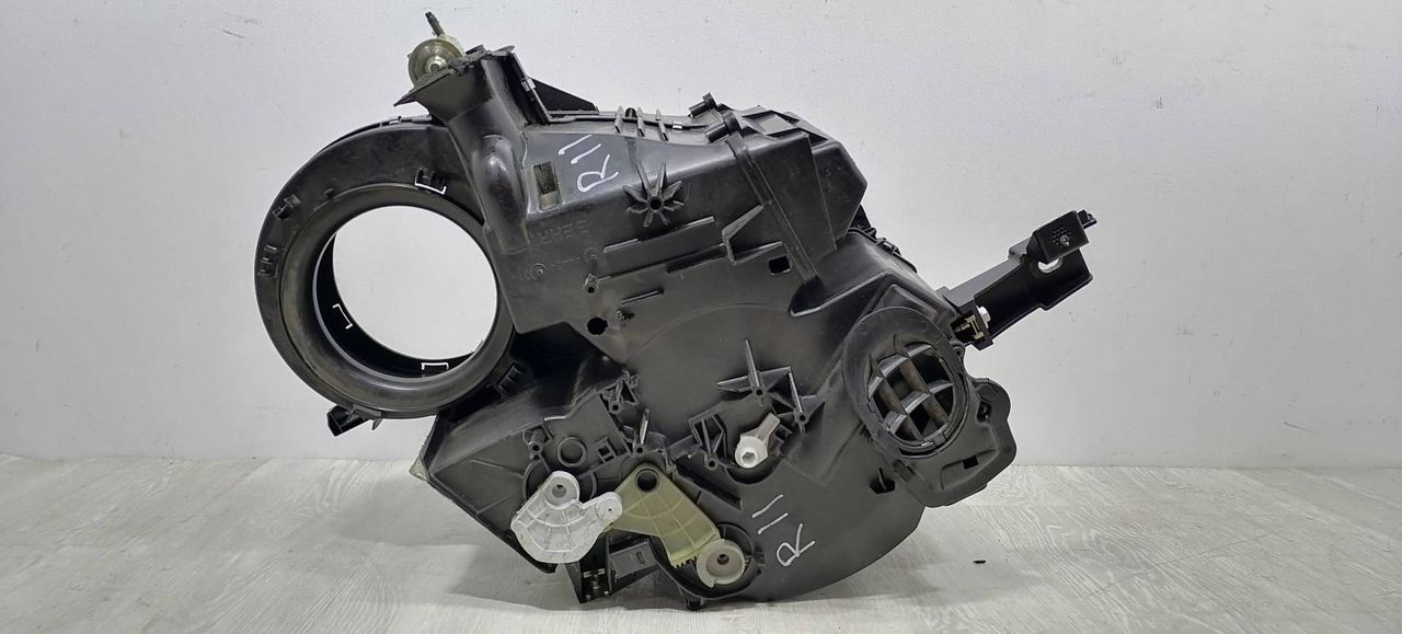 корпус отопителя (печки) Citroen Xsara Picasso 1 поколение 2000, 1.6 л., i, NFZ (TU5JP), бензин, 5МКПП, голубой, минивэн, передний привод, BEHR, 9631410180 - фото №1