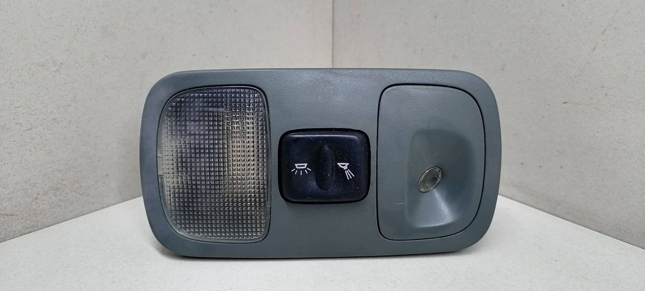 фонарь салона (плафон) Renault Megane 1 поколение DA0F 1997, 1.6 л., i, K7M 702, бензин, 5МКПП, синий, купе, передний привод, 7700838455 - фото №1