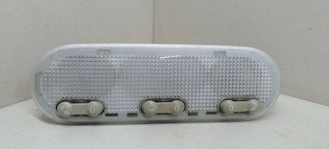 фонарь салона (плафон) Renault Scenic 2 поколение JM0G 2005, 1.9 л., DCi, F9Q 812, дизель, 6МКПП, серый, минивэн, передний привод, 8200073234 - фото №1