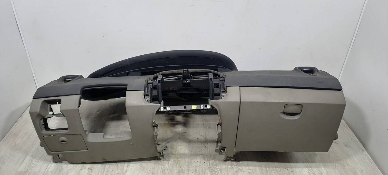 панель передняя салона (торпедо) Renault Scenic 2 поколение JM0G 2005, 1.9 л., DCi, F9Q 812, дизель, 6МКПП, серый, минивэн, передний привод, 8200569459 - фото №1