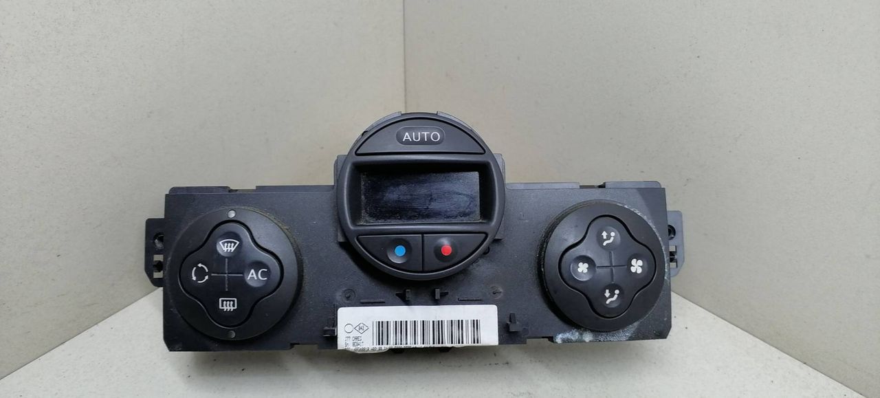 блок управления печки / климат-контроля Renault Modus 1 поколение JP0J 2004, 1.4 л., i, K4J 770, бензин, 5МКПП, красный, хетчбэк 5 дв., передний привод, VALEO, 8200133339 - фото №1