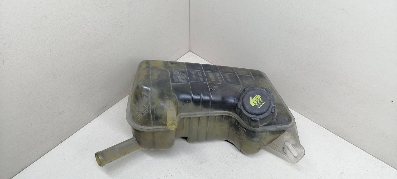 бачок расширительный Renault Scenic 2 поколение JM0G 2005, 1.9 л., DCi, F9Q 812, дизель, 6МКПП, серый, минивэн, передний привод, 8200262036 - фото №1