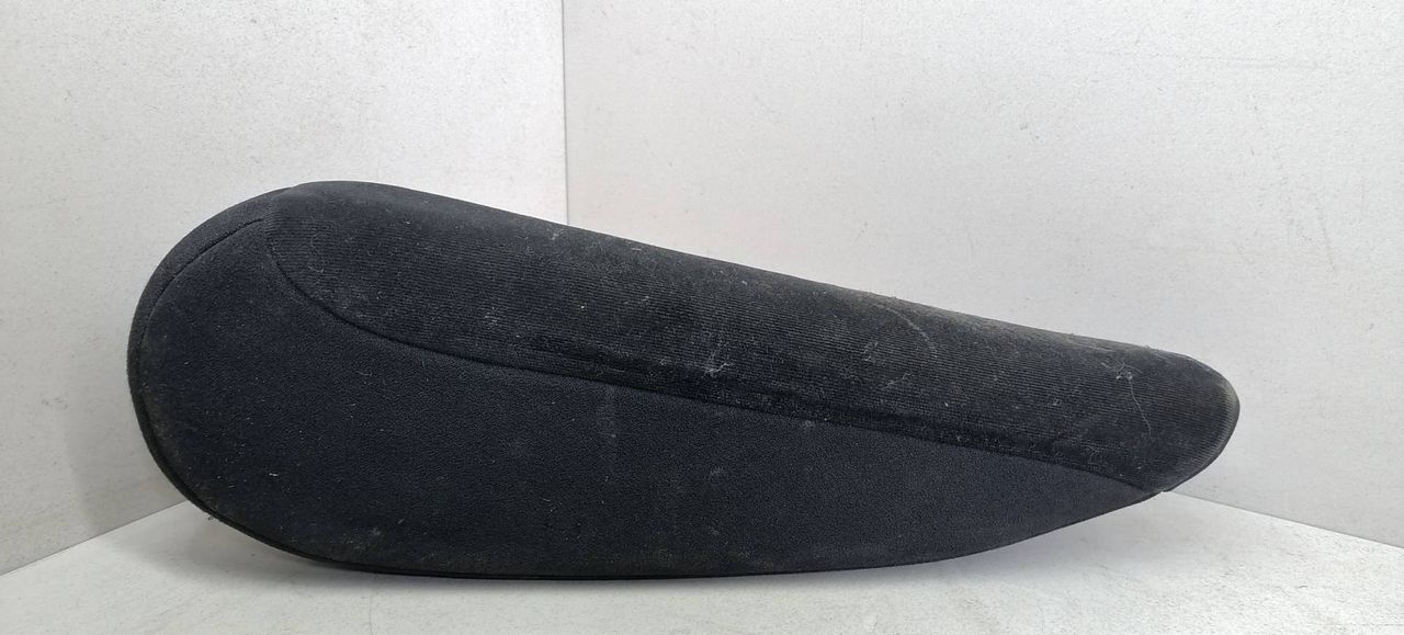 подлокотник сиденья переднего левого Citroen C4 Picasso 1 поколение 2008, 1.6 л., HDi, 9HZ (DV6TED4), дизель, 5МКПП, минивэн, передний привод, 8831C8 - фото №1