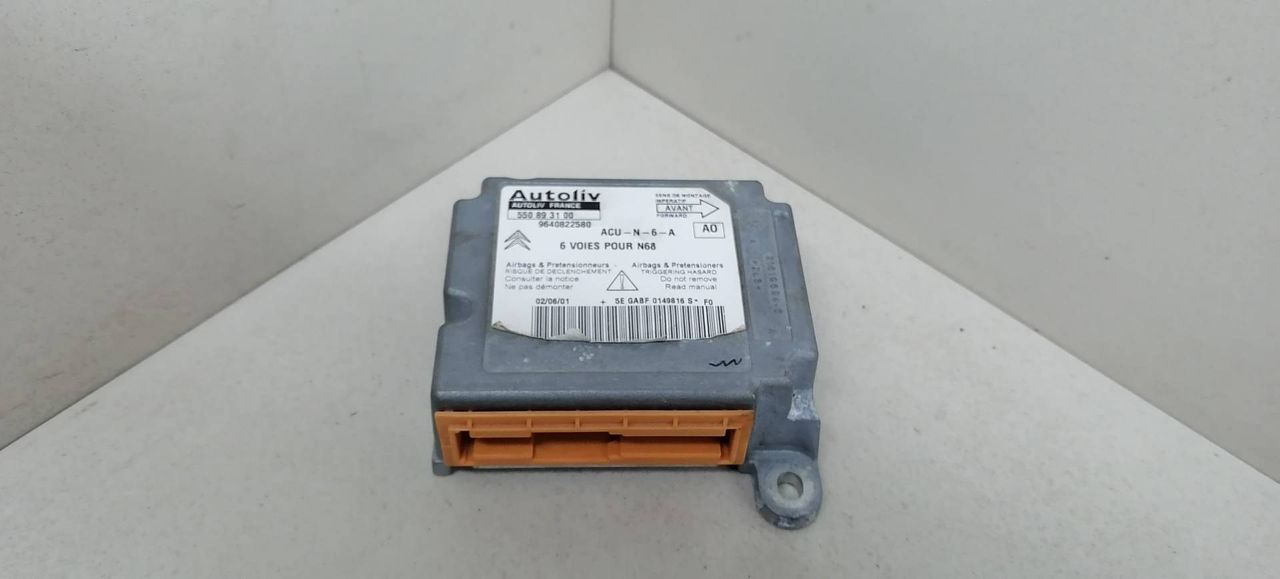 блок AirBag Citroen Xsara Picasso 1 поколение 2001, 2.0 л., HDi, RHY (DW10TD), дизель, 5МКПП, серебристый, минивэн, передний привод, 9640822580, 550893100 - фото №1