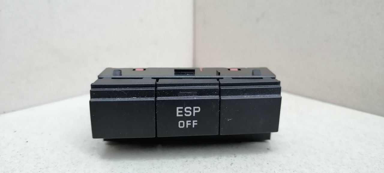 кнопка ASC / ESP Peugeot 407 1 поколение 2006, 1.6 л., HDi, 9HY (DV6TED4), дизель, МКПП, серый, передний привод, 96512442XT - фото №1