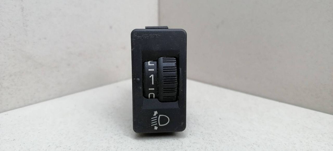 кнопка корректора фар Peugeot 308 1 T7 2007, 1.6 л., HDi, 9HZ (DV6TED4), дизель, 5МКПП, синий, хетчбэк 5 дв., передний привод, 96366692 - фото №1