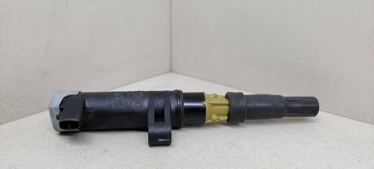 катушка зажигания Renault Logan 1 поколение 2005, 7700875000, 8200380267, 21595273-2 - фото №1