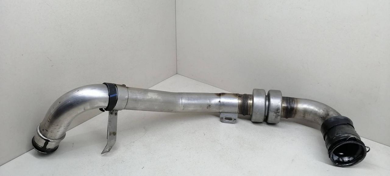 патрубок интеркулера Renault Laguna 3 поколение BT0A 2009, 1.5 л., DCi, K9K 780, дизель, 6МКПП, серый, хетчбэк 5 дв., передний привод, 8201043883 - фото №1
