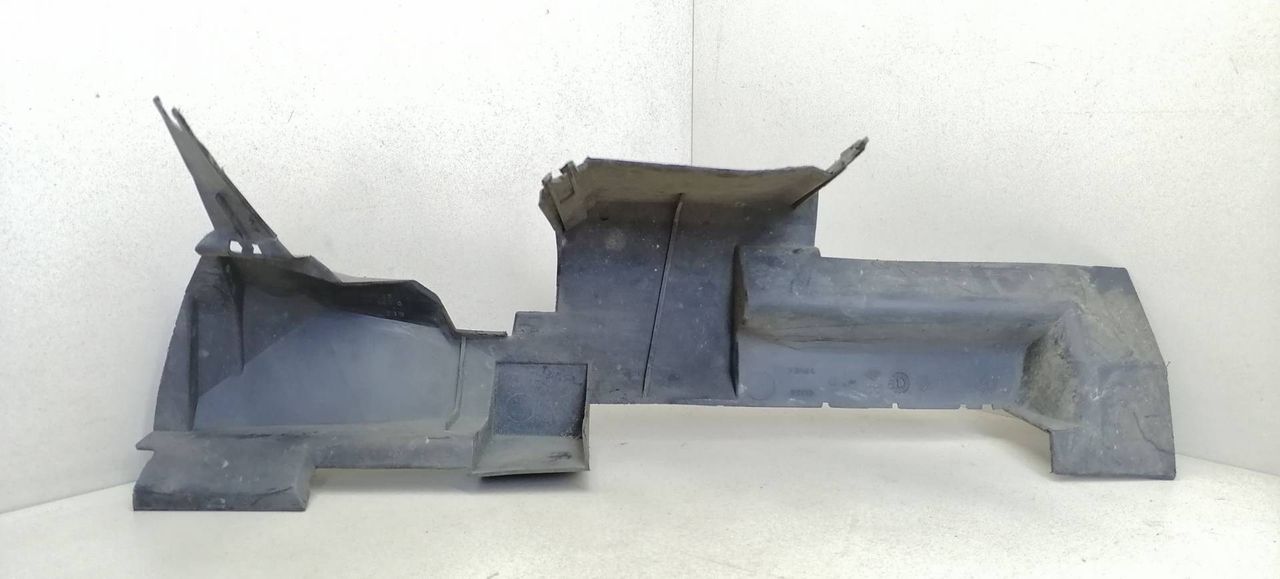 воздуховод (дефлектор) радиатора Renault Scenic 2 поколение JM0G 2005, 1.9 л., DCi, F9Q 812, дизель, 6МКПП, серый, минивэн, передний привод, 8200158149D - фото №1