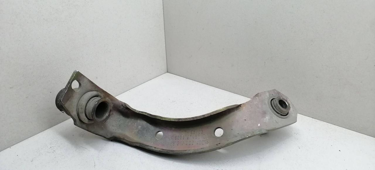 рычаг передний правый Renault Megane 2 поколение BM0B 2003, 1.4 л., i, K4J 730, бензин, 5МКПП, серебристый, хетчбэк 5 дв., передний привод, 8200197452D - фото №1